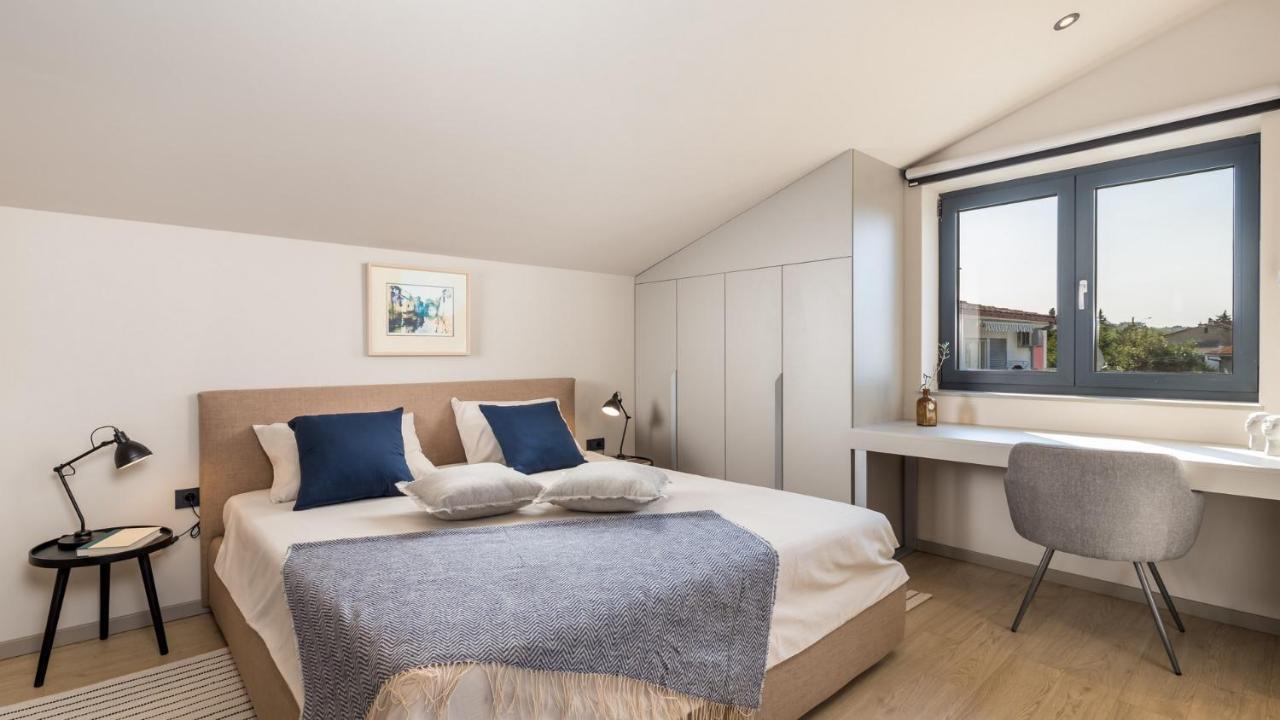 Apartments Villa Frankola With Swimming Pool Цриквеница Экстерьер фото