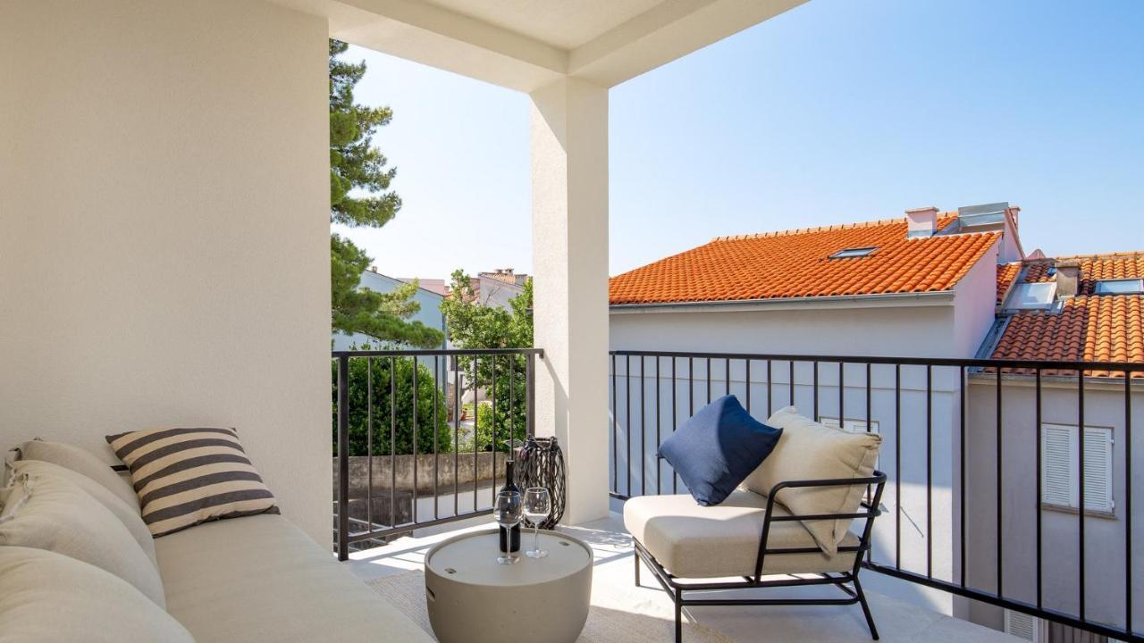 Apartments Villa Frankola With Swimming Pool Цриквеница Экстерьер фото