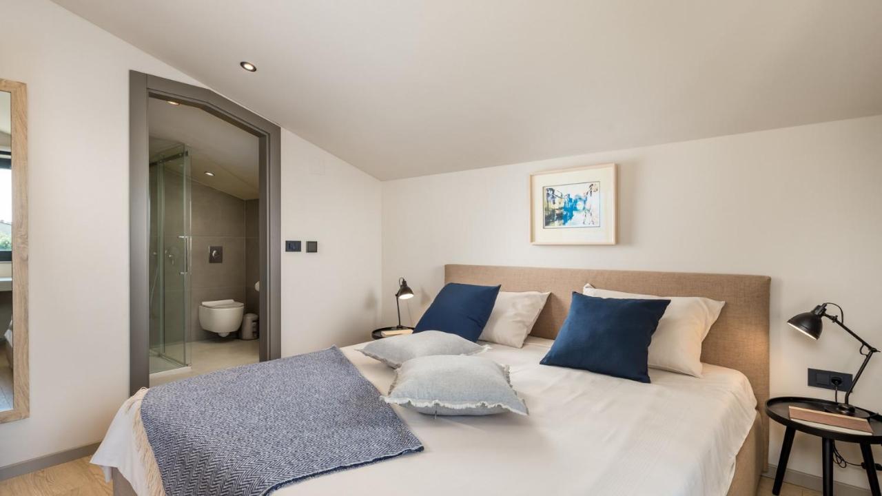 Apartments Villa Frankola With Swimming Pool Цриквеница Экстерьер фото