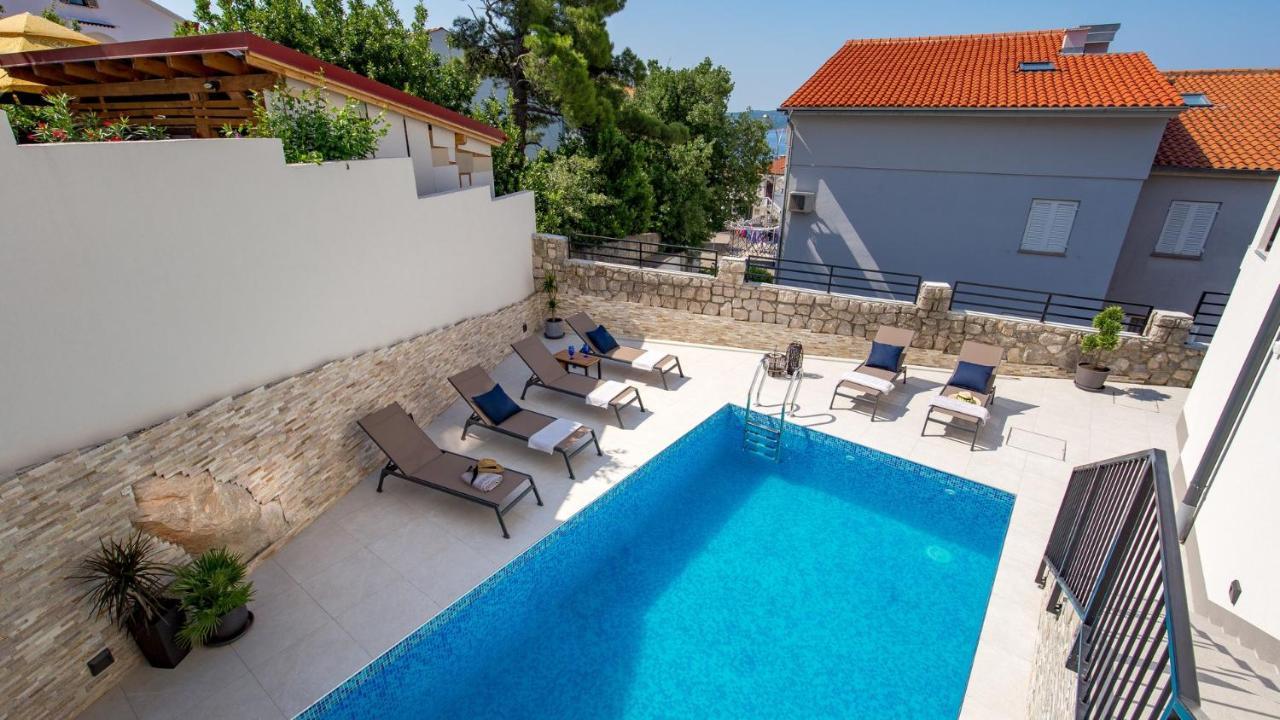 Apartments Villa Frankola With Swimming Pool Цриквеница Экстерьер фото